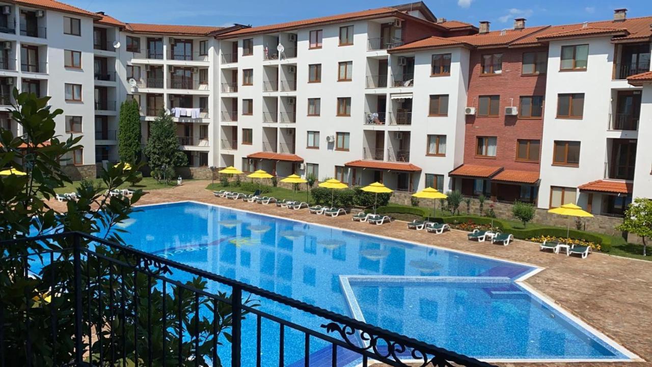 3 Room Family Apartment With Pool View Nessebar Exterior foto